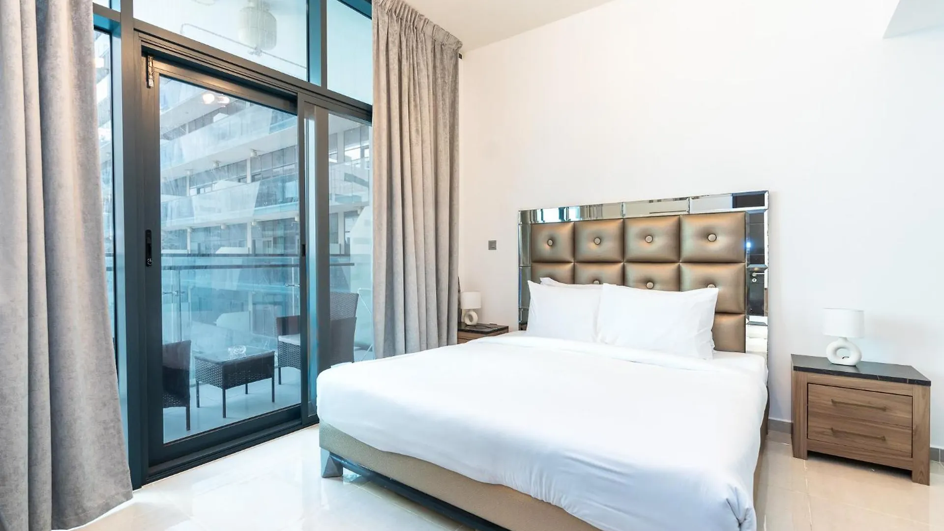 Citihome-1Br In Merano Tower At Business Bay Dubaj