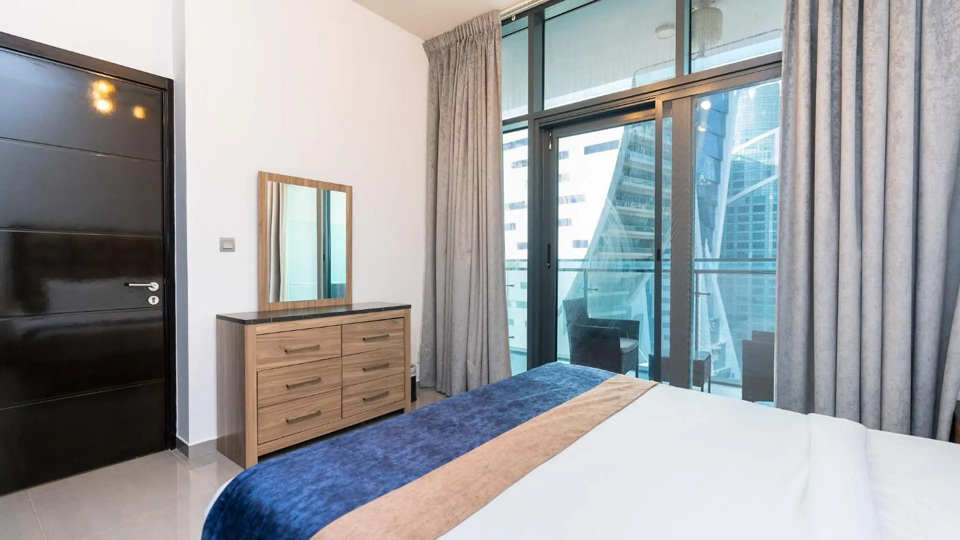 Citihome-1Br In Merano Tower At Business Bay Dubai Apartment